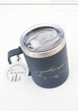 Tasse ISOTHERME À POIGNÉE - Truite Mouchetée - Couleurs variées - 14 onces / RETOUR À LA TERRE
