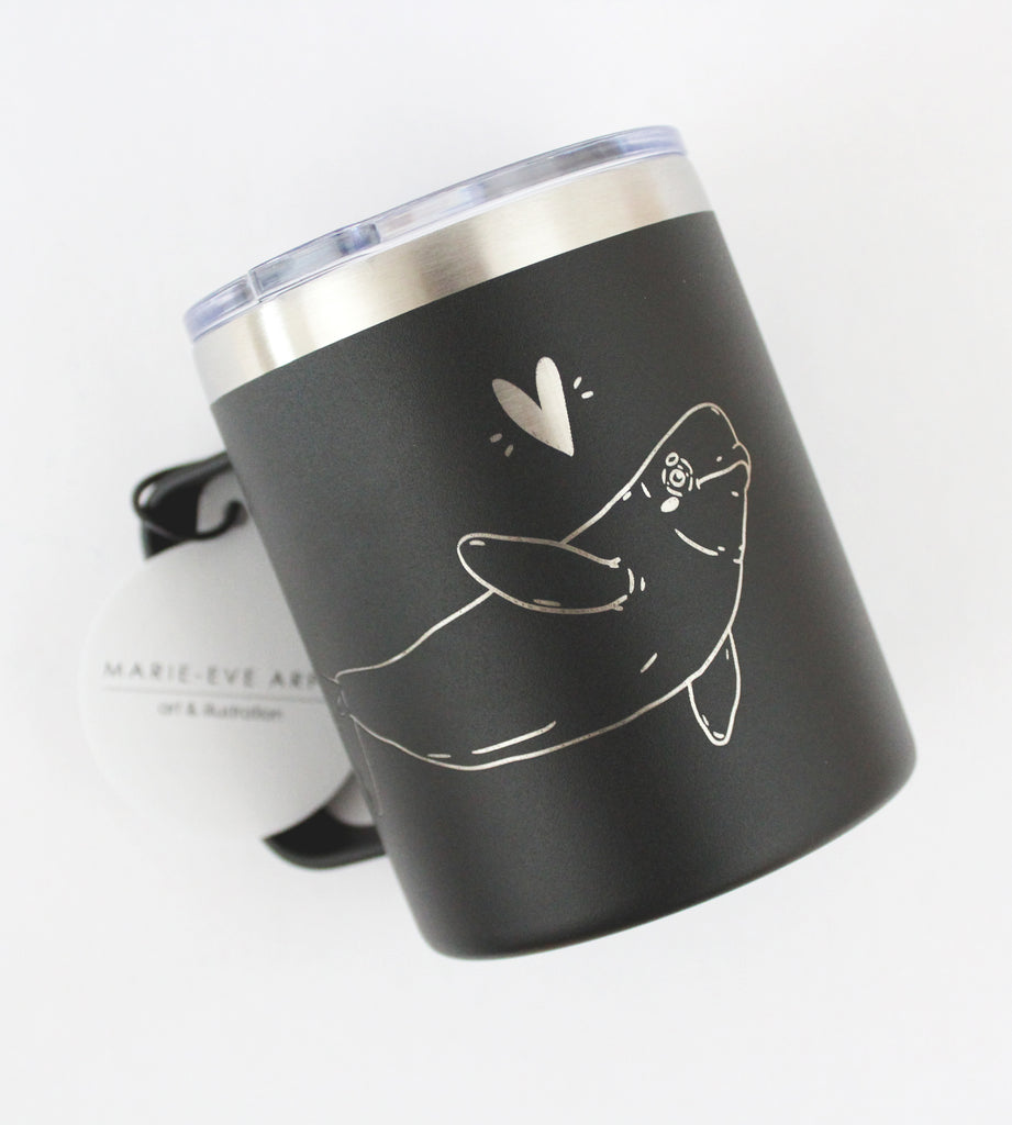 Tasse ISOTHERME - Béluga et Coeur - Noir - 12 onces / MARIE-ÈVE ARPIN