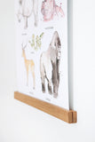 SUPPORT À AFFICHE - 14 POUCES - BOIS COULEUR NOISETTE- MARIE-ÈVE ARPIN