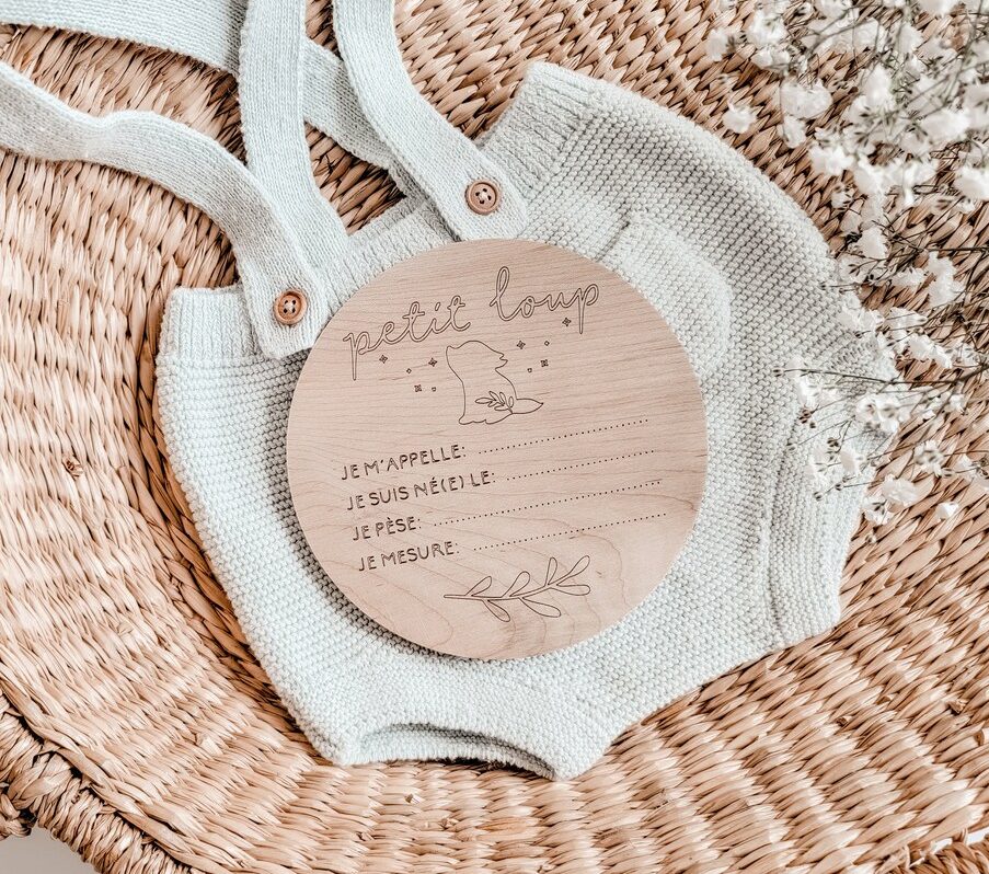 PASTILLE DE NAISSANCE - PETIT LOUP // RAINBOWS AND LOLLOPOPS INC.