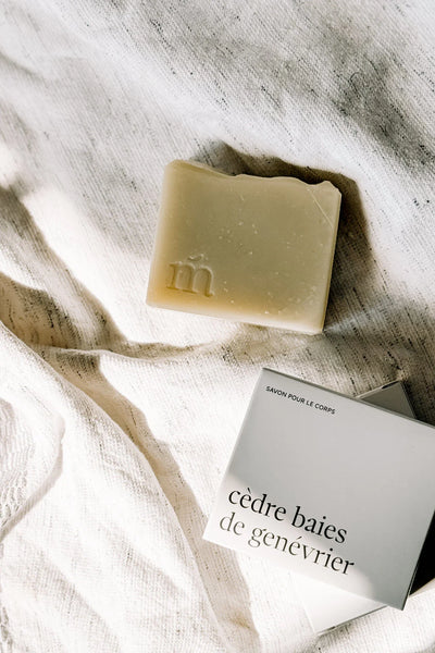 SAVON POUR LE CORPS - CÉDRE ET BAIS DE GENÉVRIER / MARÉE